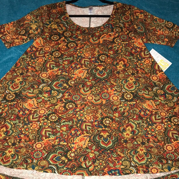 LulaRoe Perfect Tee - Picture 1 of 6